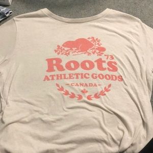 ROOTS graphic tee